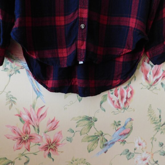 🦔🐾American Eagle Boyfriend Fit Soft Flannel🦔🐾 - Picture 6 of 10